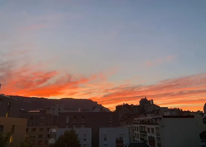 Apartment Le Championnet Parking Prive Grenoble