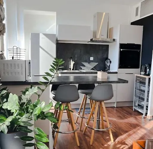 Le Championnet Parking Prive * Grenoble